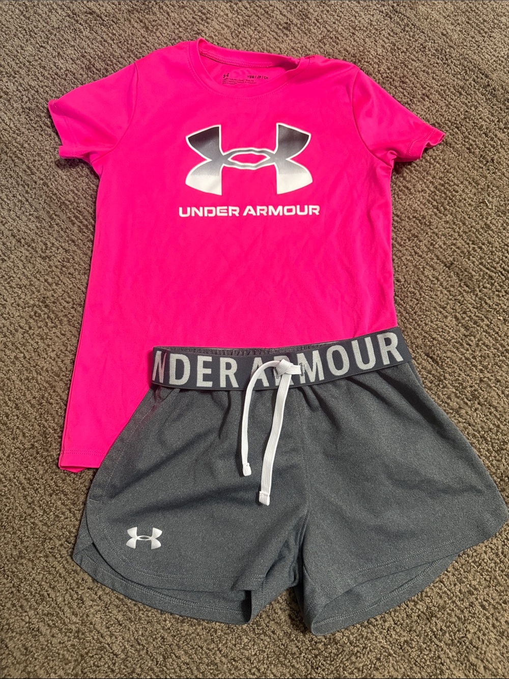 Under Armour Hot Pink Logo Short Sleeve Tee